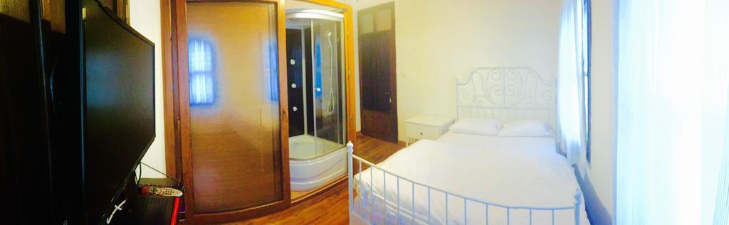 Pastor Historical Apart-Hotel The Gulf Of Izmir Zimmer foto